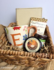 Give the gift of solitude and peace with a themed basket encouraging time alone for rest and rejuvination. #freeprintable gift tag